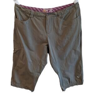 Mountain Hardwear La Strada Gorp Climbing Shorts Olive Size 14